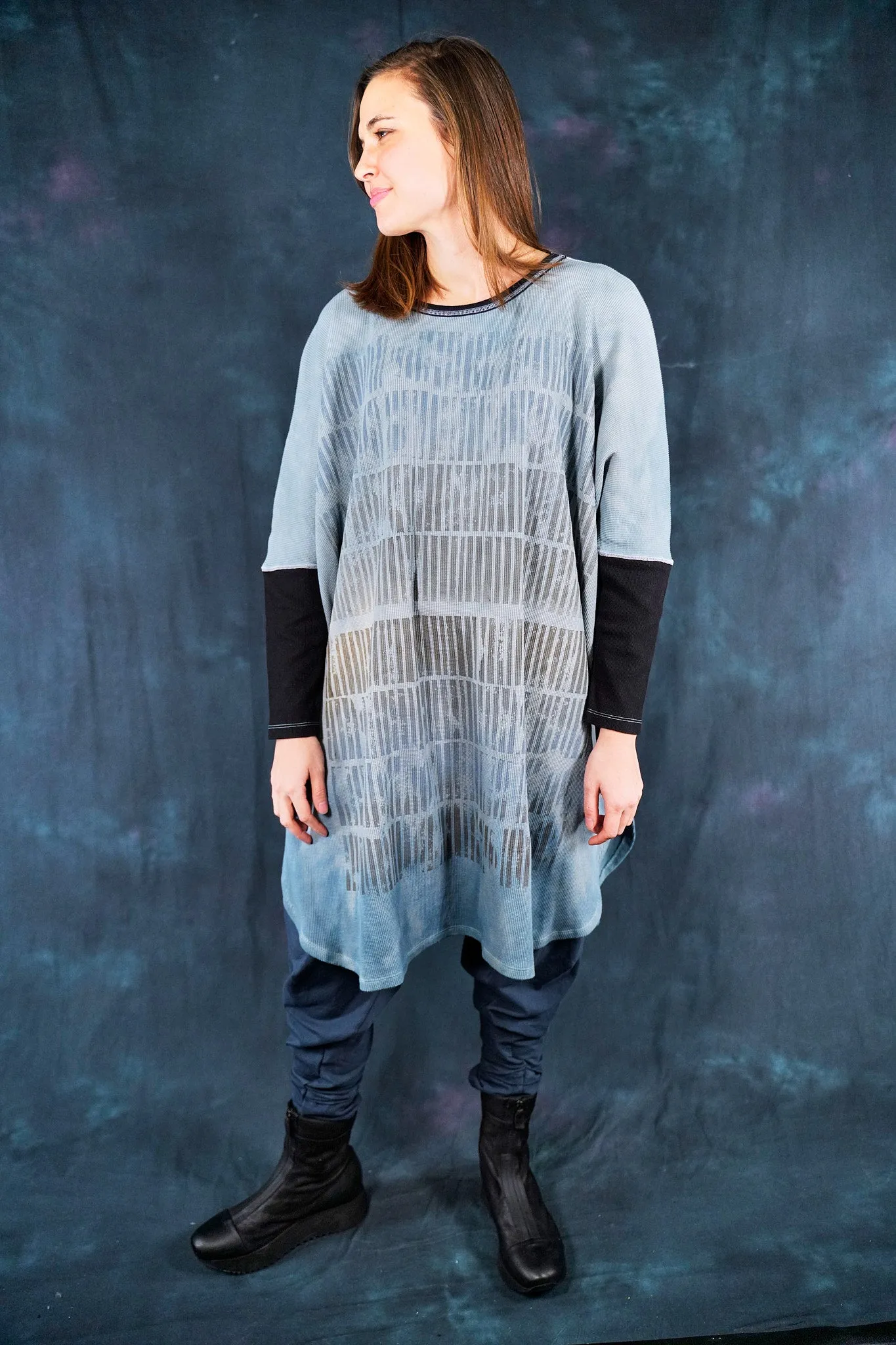 2251HD Natural City Tunic Soft Aqua Linear 2