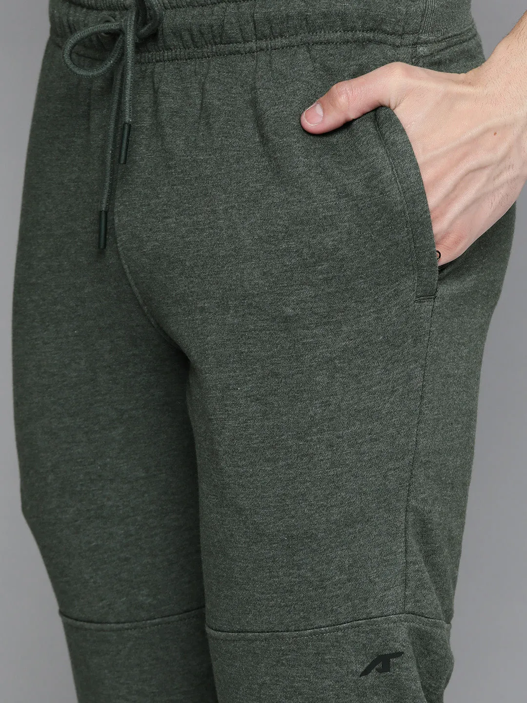 Alcis Men Olive Green Solid Track Suit