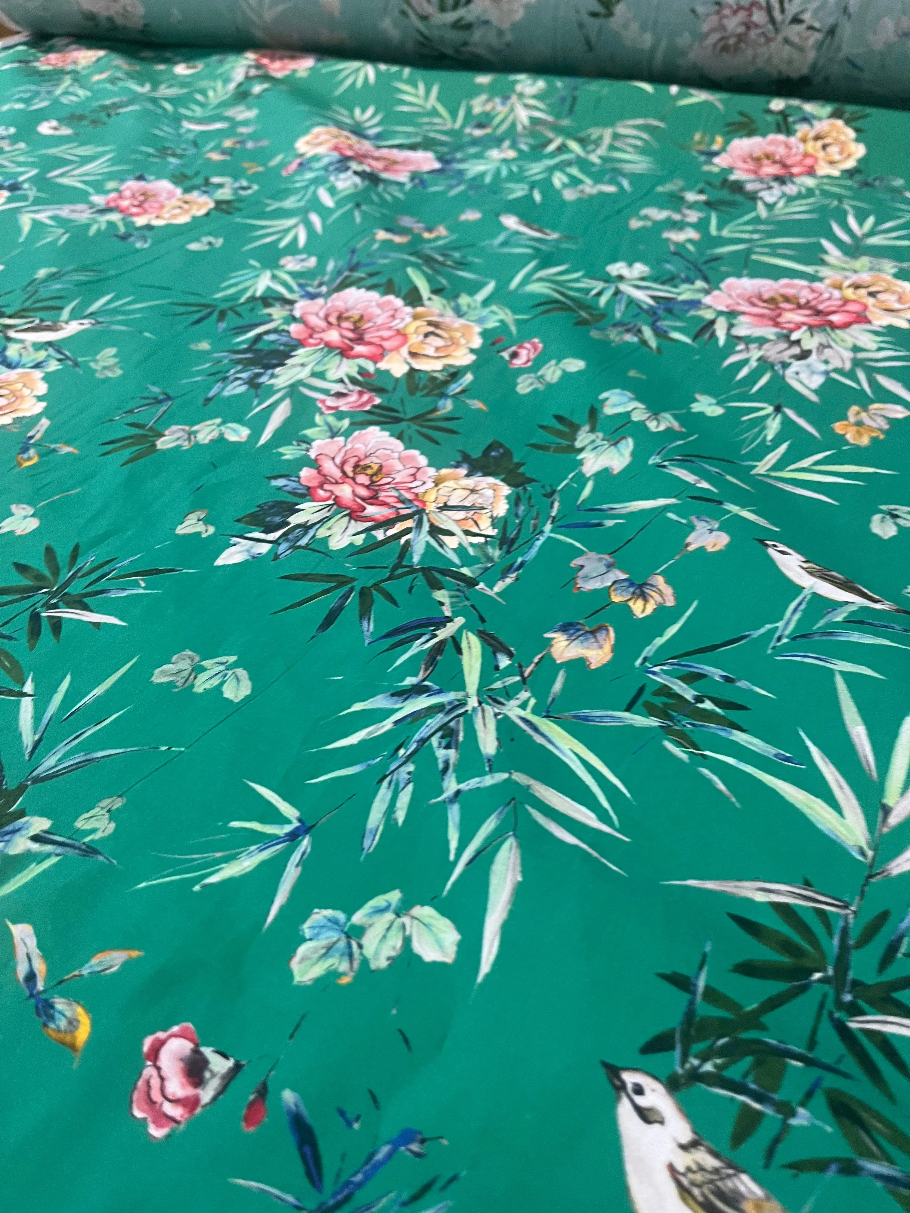 B01 Mattia 1035 cotton green flower print
