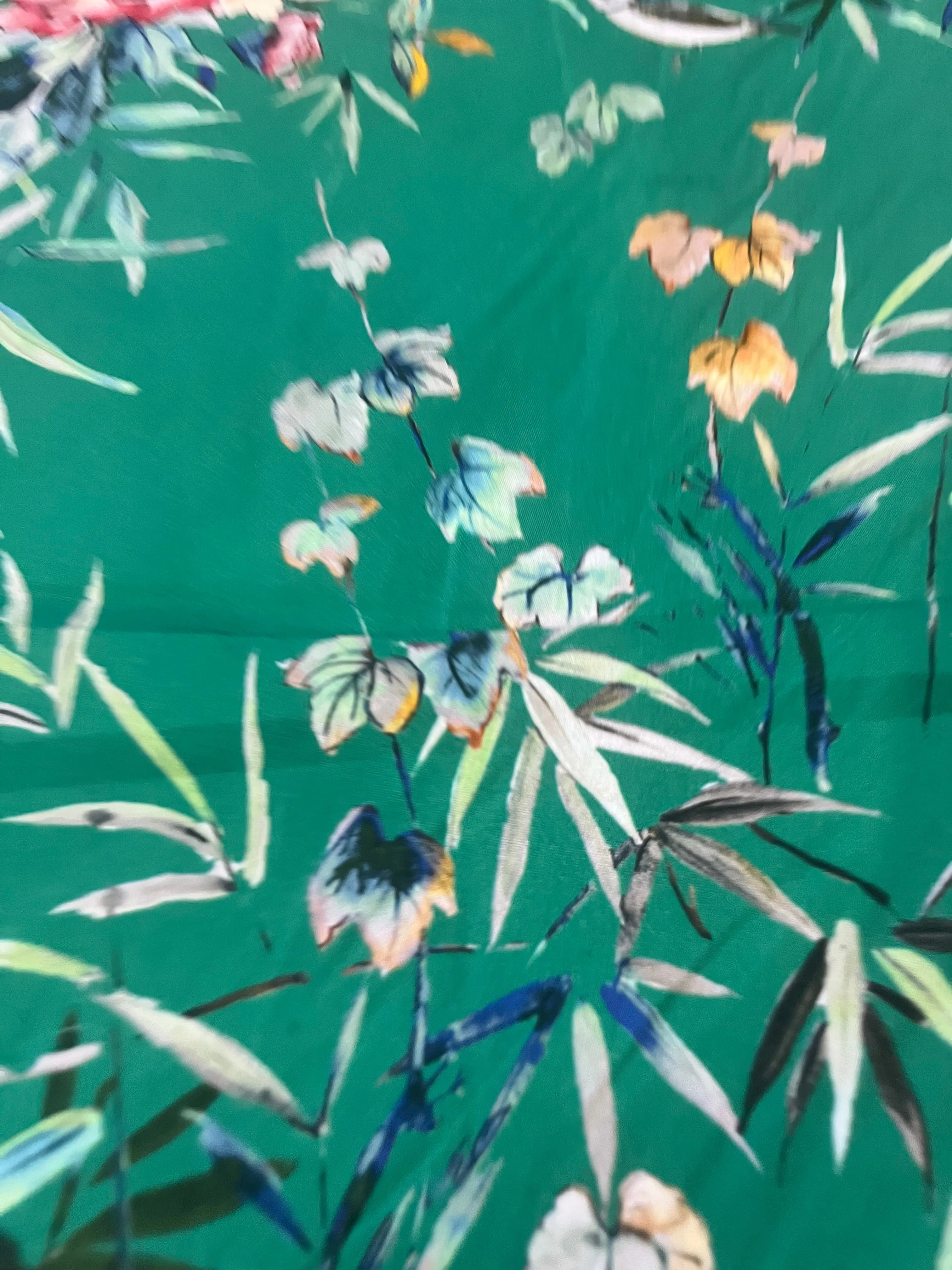 B01 Mattia 1035 cotton green flower print