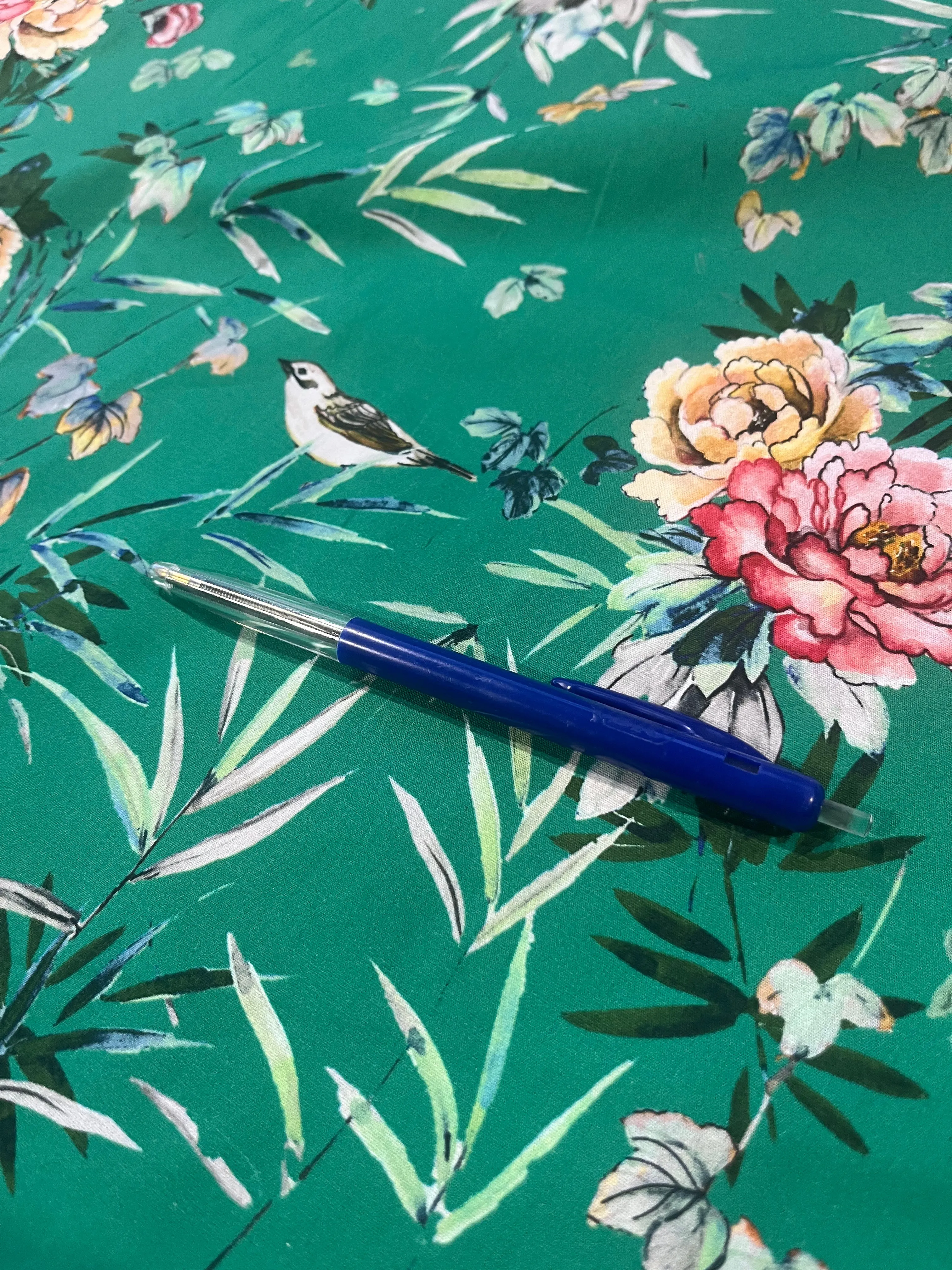 B01 Mattia 1035 cotton green flower print