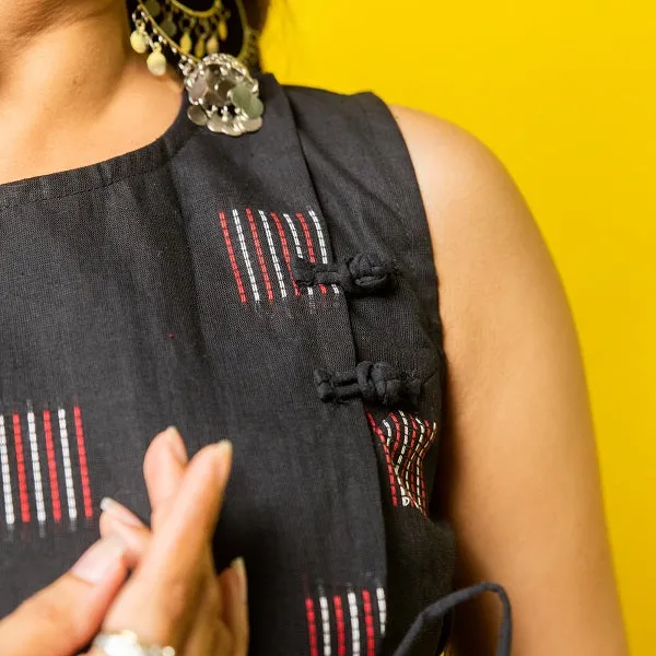 Black Cotton Sleeveless Cropped Blouse