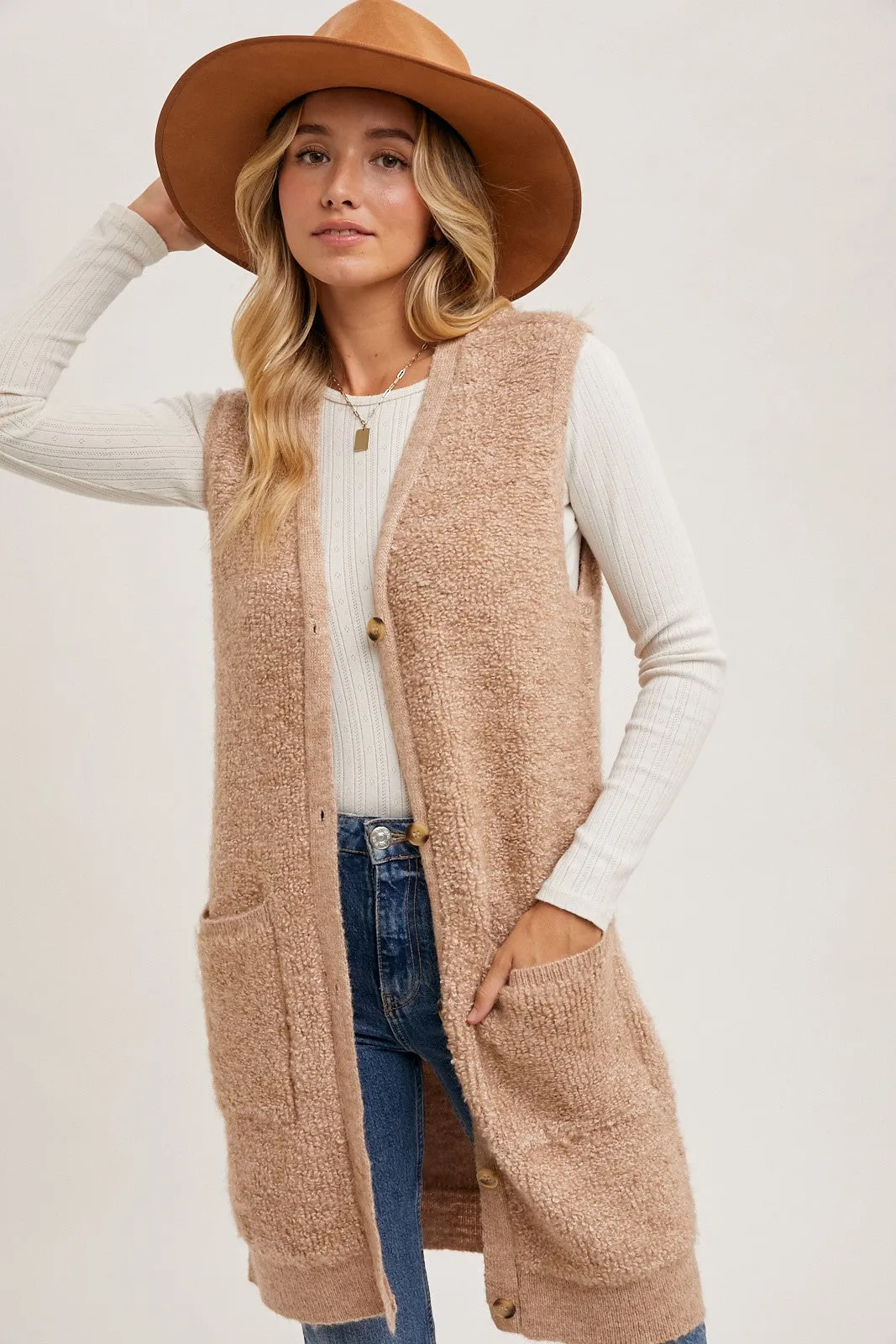 BUTTON DOWN V-NECK TEDDY KNIT VEST