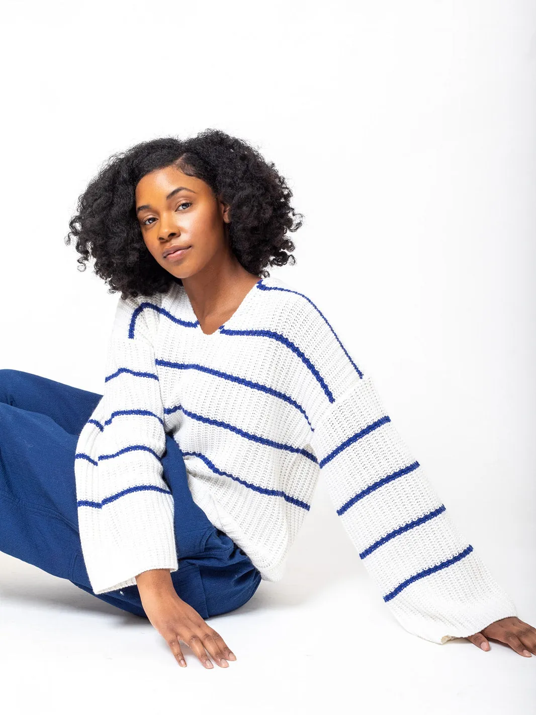 Cotton and Cashmere V-Neck Sweater - Blue Stripe