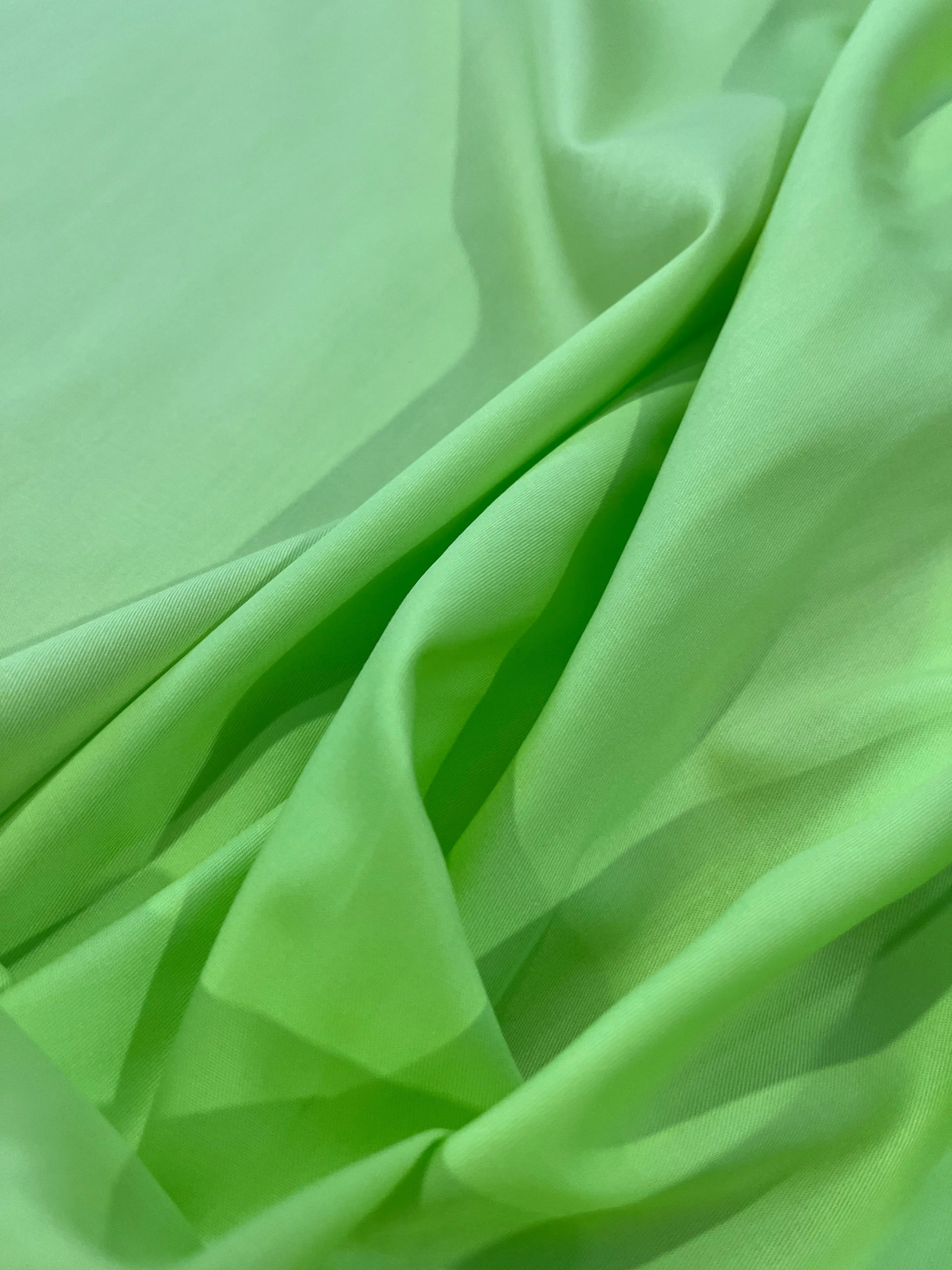 E02 SALOMON 019 light cotton twill lime