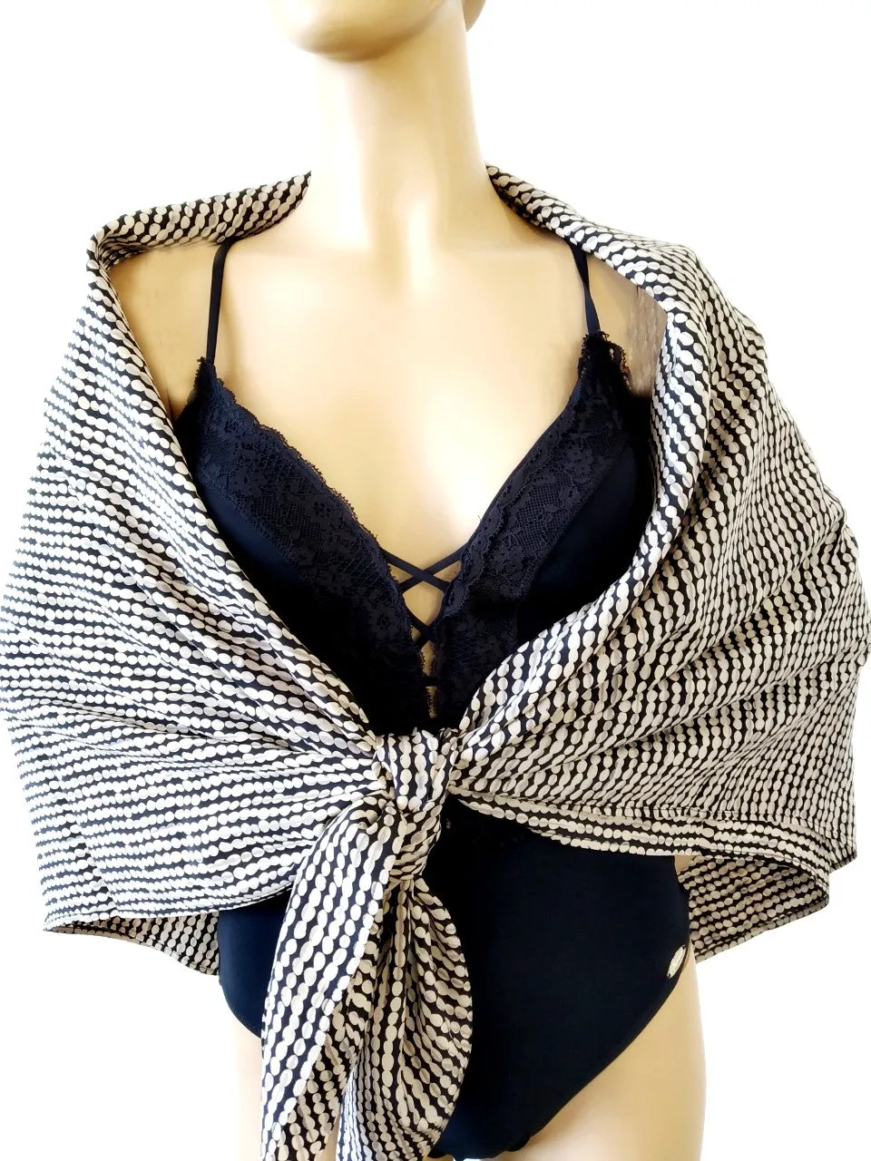 Elegant Maxi Silk Pareo Beach Wrap Black/Offwhite