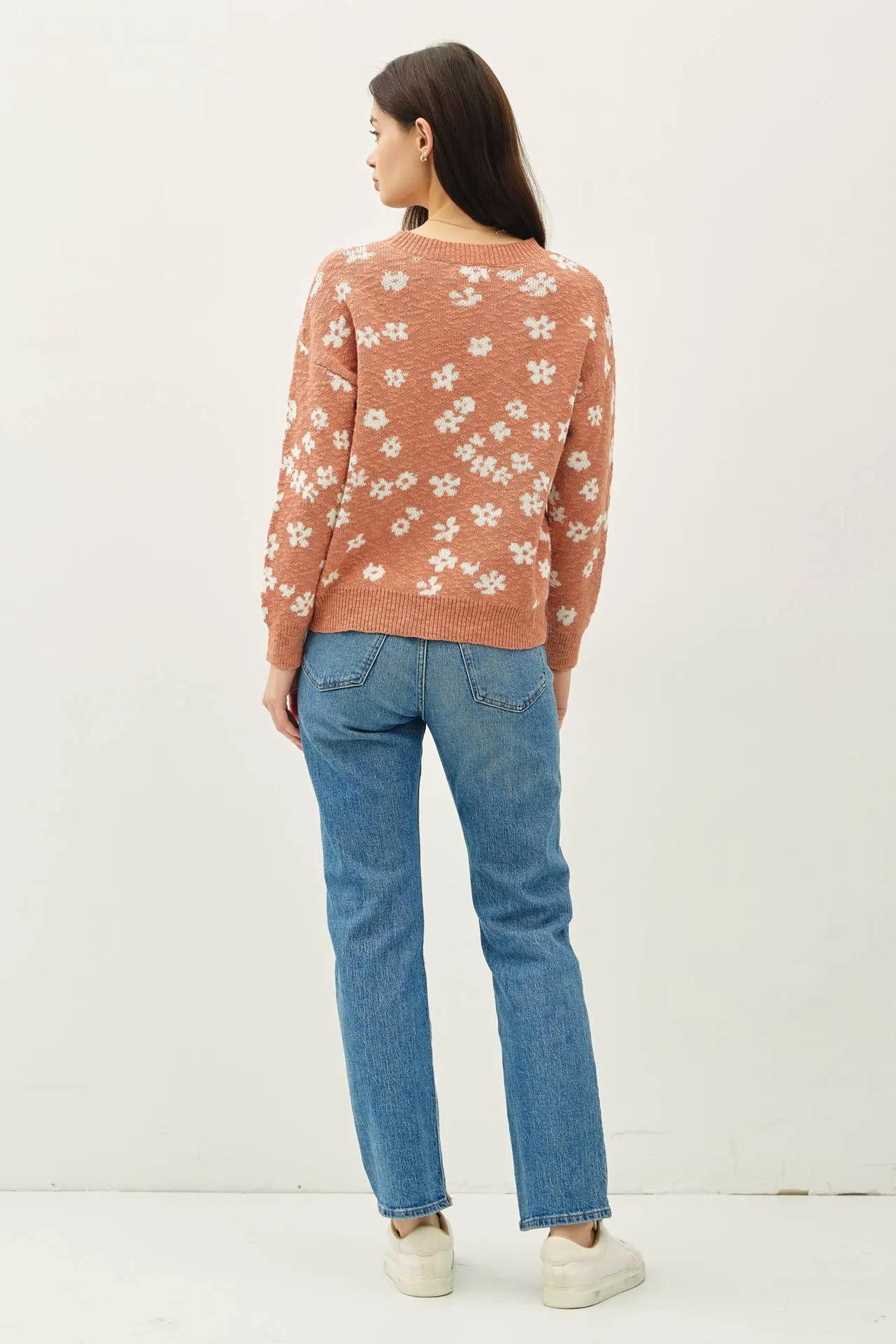 FLORAL SWEATER TOP
