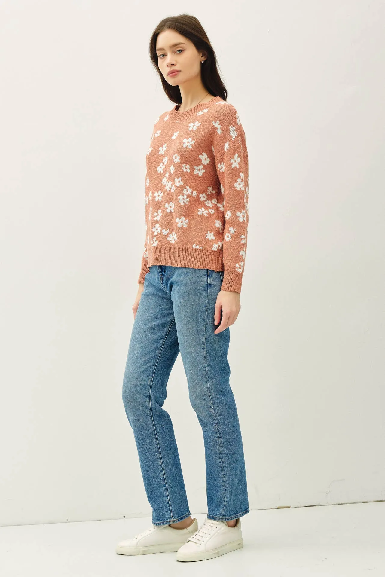 FLORAL SWEATER TOP
