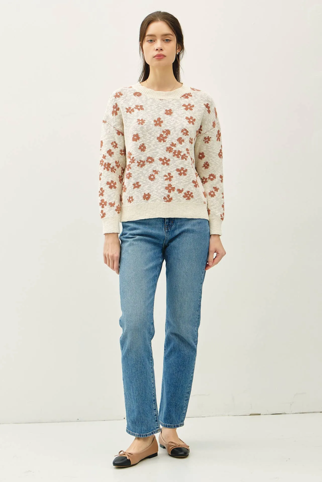 FLORAL SWEATER TOP