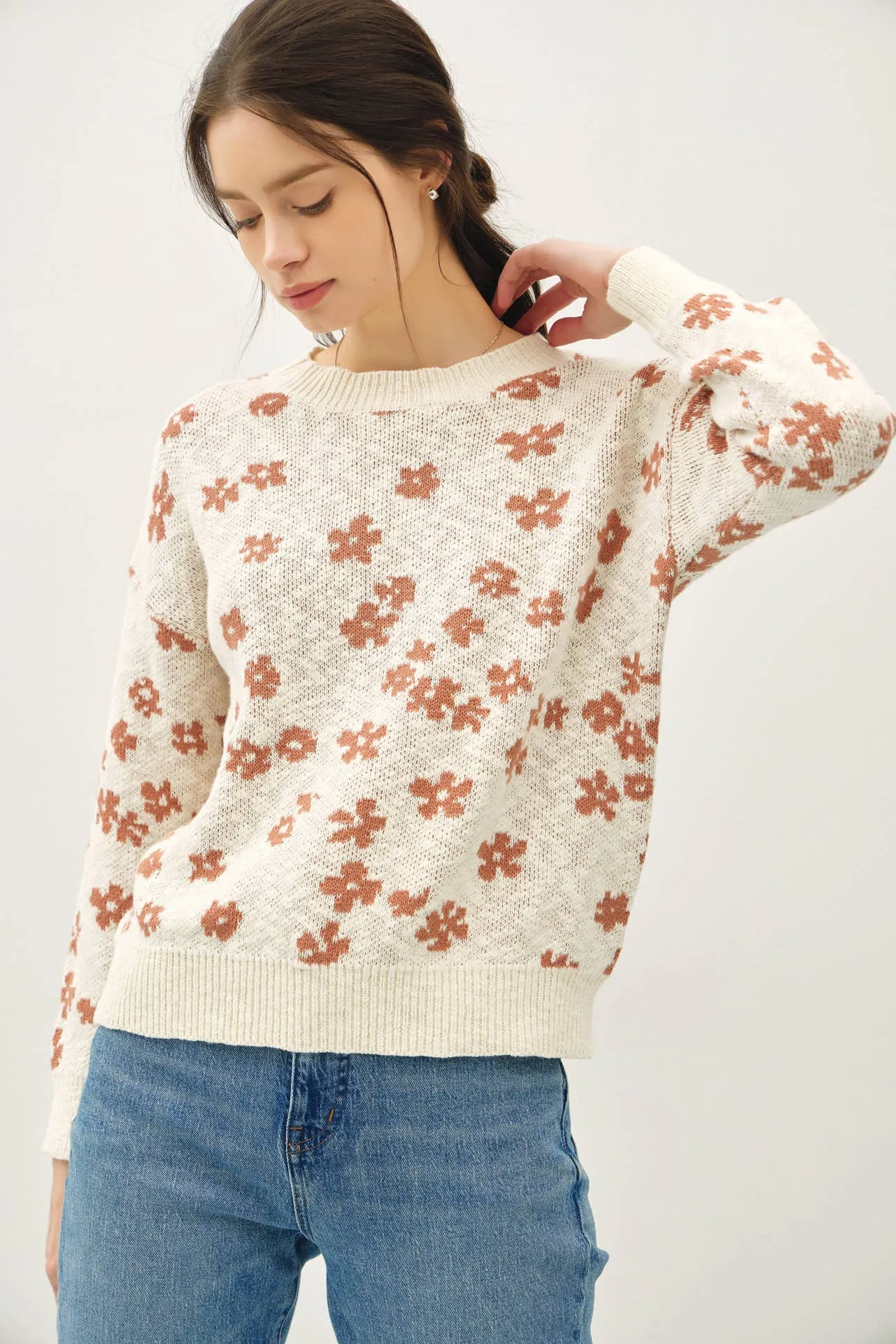 FLORAL SWEATER TOP