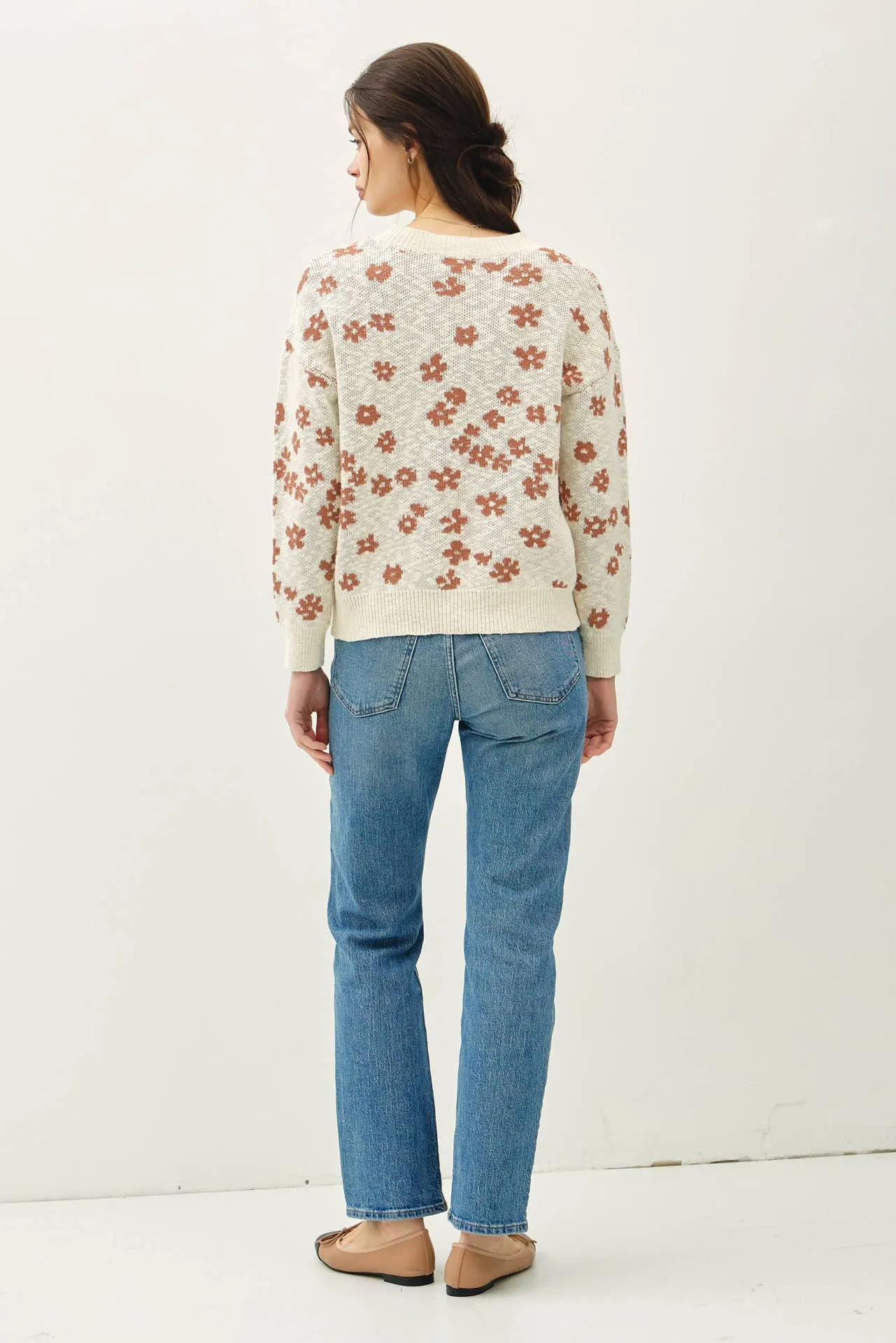 FLORAL SWEATER TOP