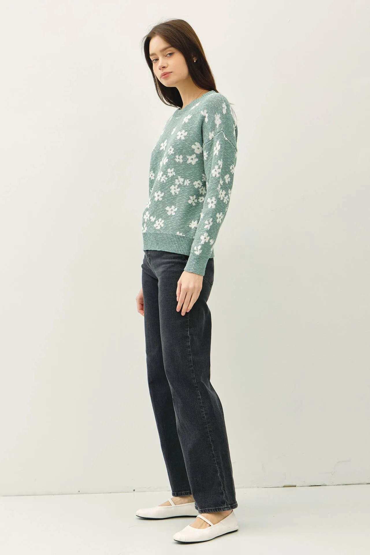 FLORAL SWEATER TOP
