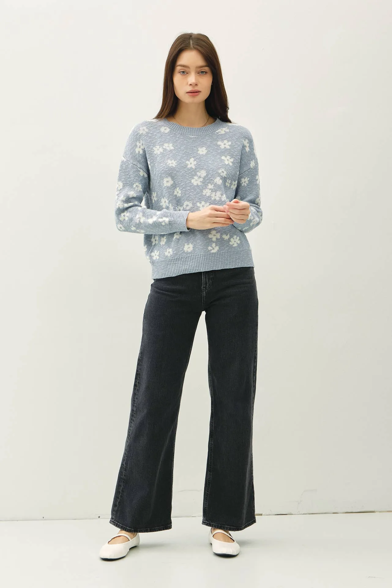 FLORAL SWEATER TOP