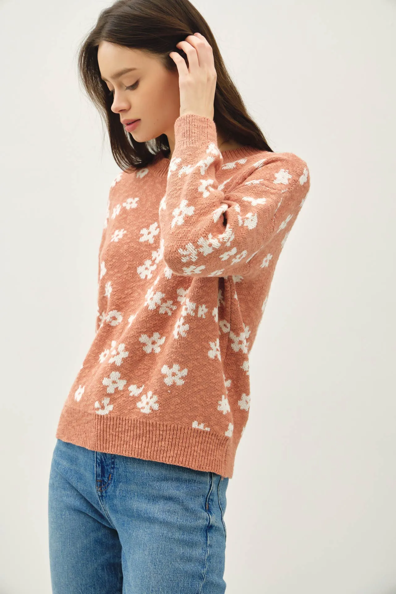 FLORAL SWEATER TOP