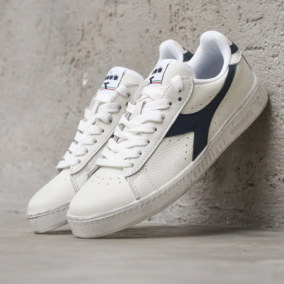 Game L Low Waxed - White/Blue Caspian Sea