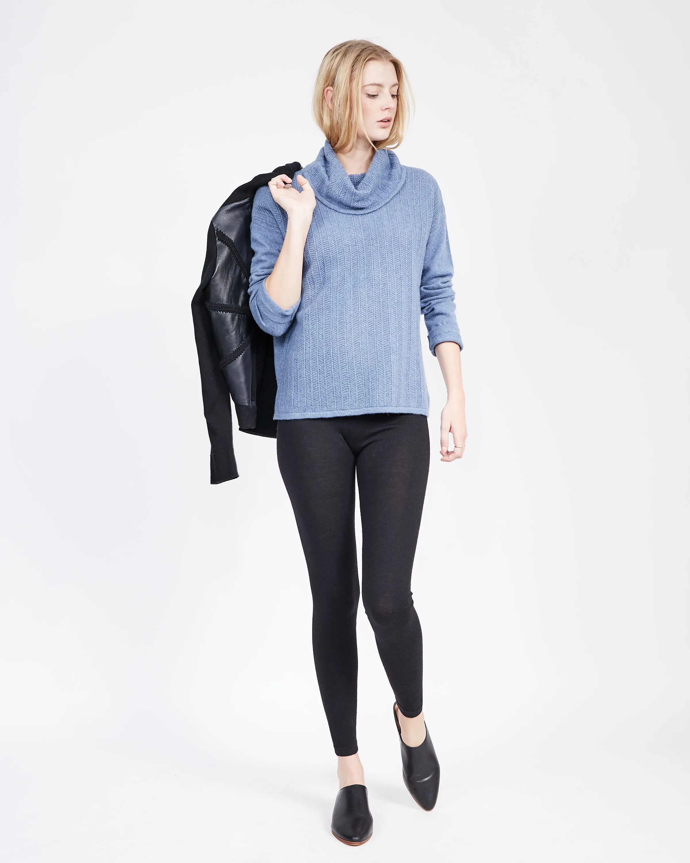 Martina Oversized Turtleneck