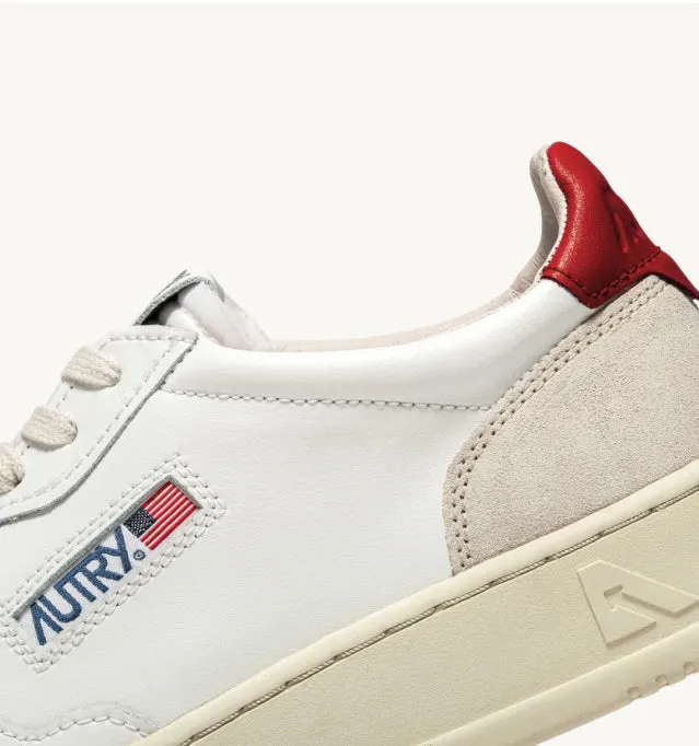 MEDALIST LOW SNEAKERS