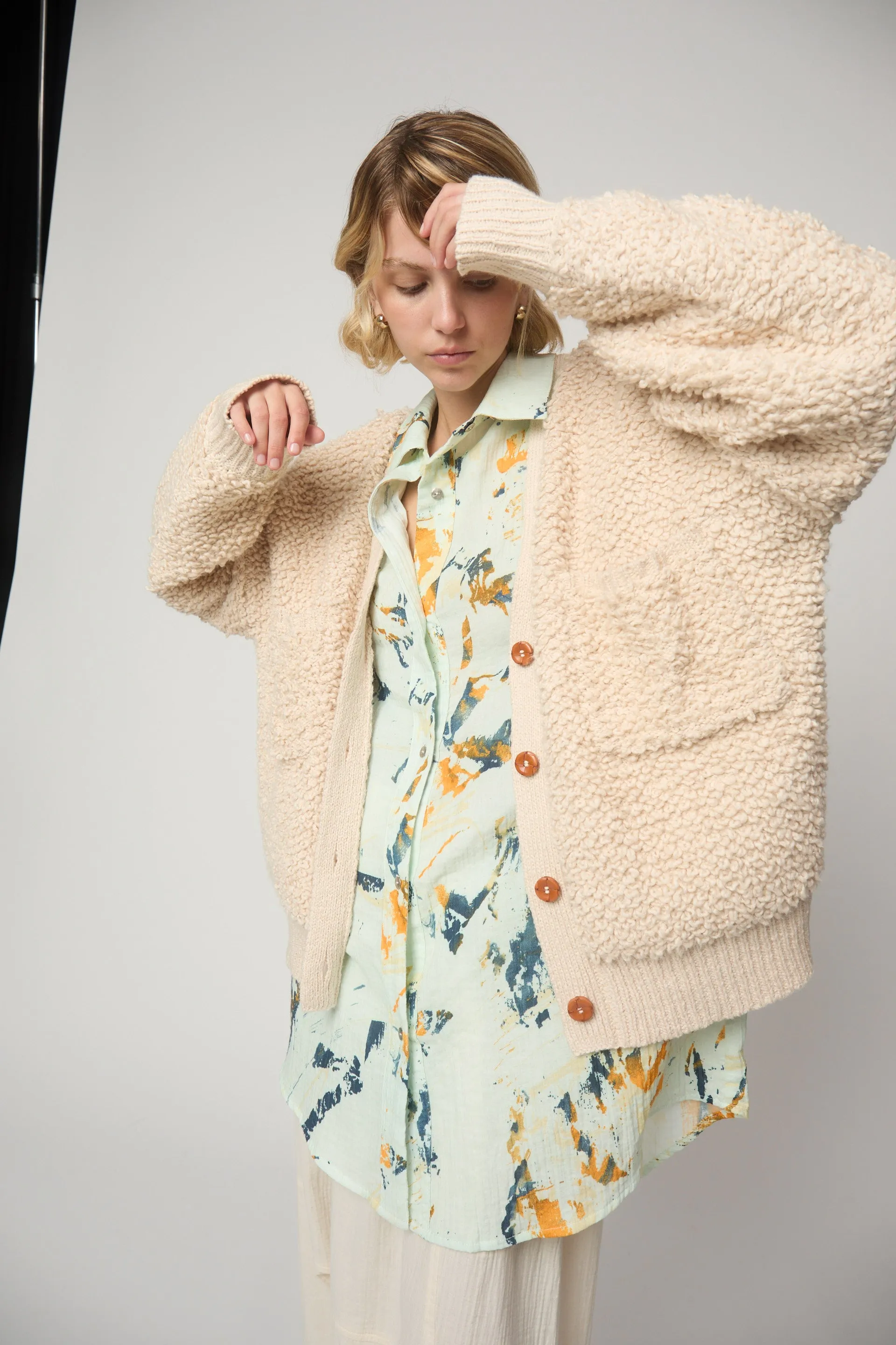 OVERSIZED OVERLAY IN CRINKLED COTTON, MARBLE