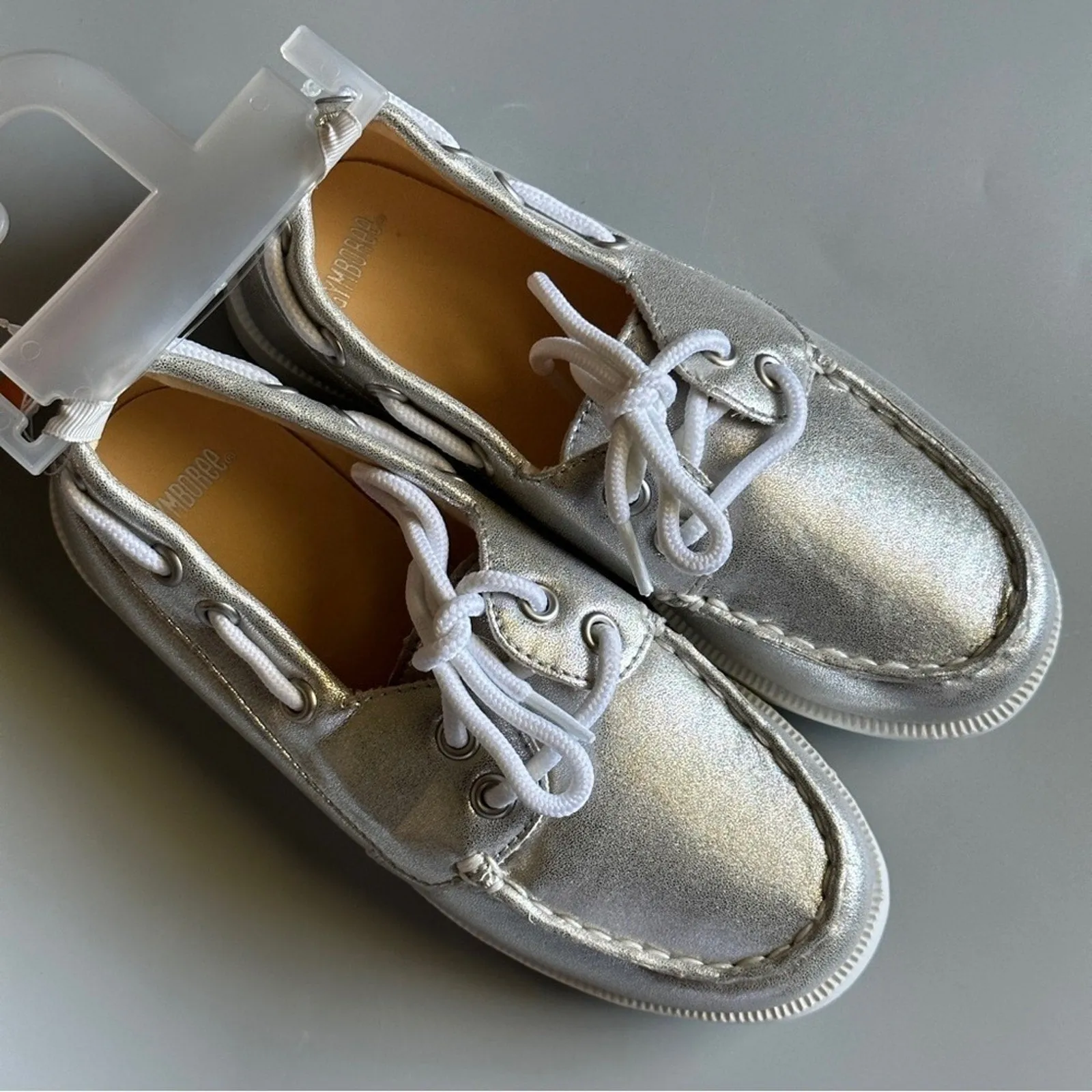 PanacheProse Gymboree Little Girl’s Size 1  Silver Canvas Shoes Tennis Flat Sneakers  …