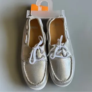 PanacheProse Gymboree Little Girl’s Size 1  Silver Canvas Shoes Tennis Flat Sneakers  …