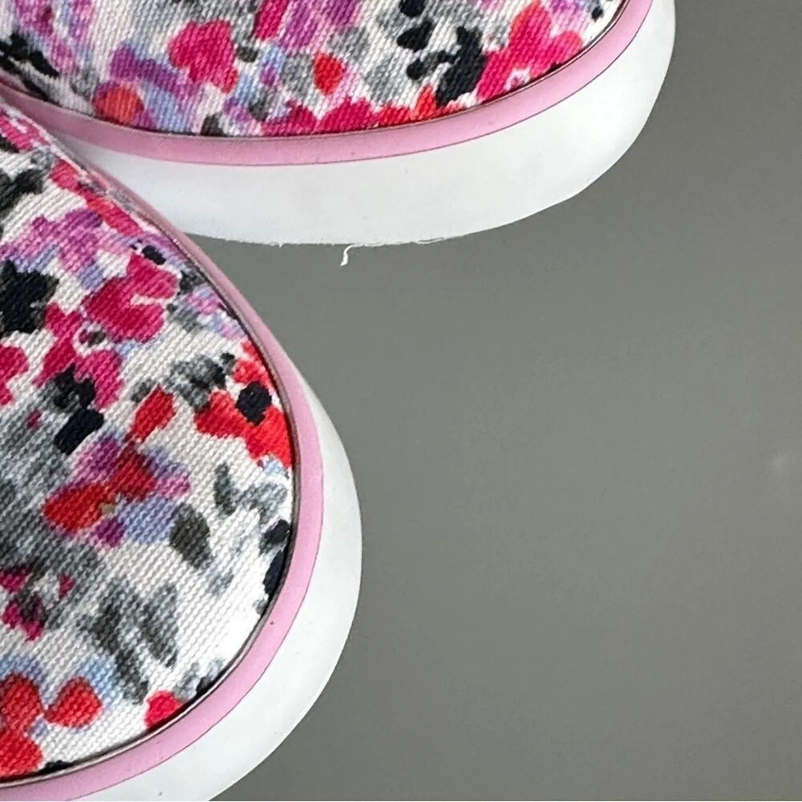 PanacheProse Gymboree Size 2 Floral Canvas Shoes Pink Tennis Sneakers Flat Shoes