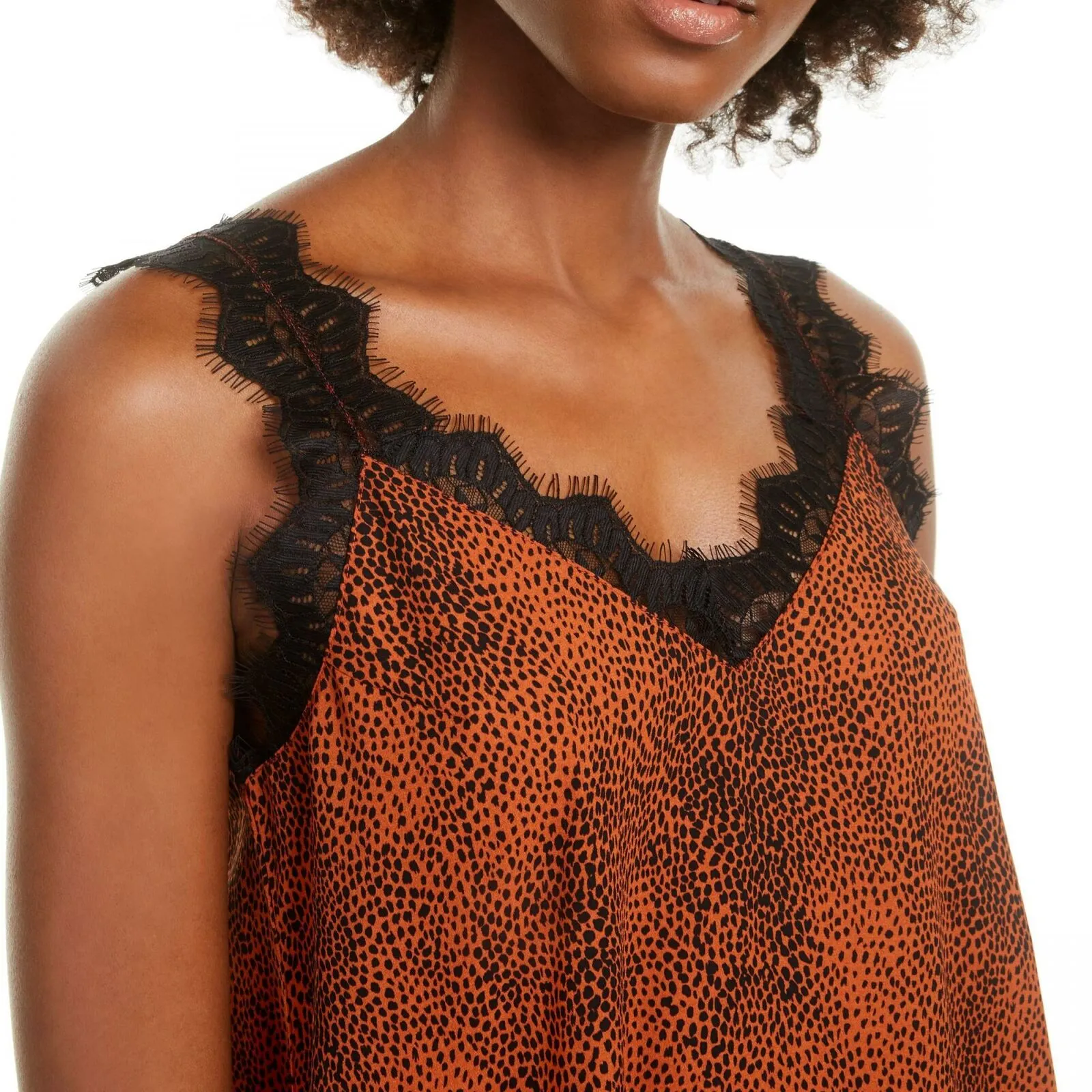 Q & A Women's Junior Fit V-Neck Lace Trim Camisole