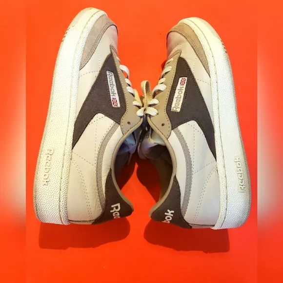 Reebok Sneakers