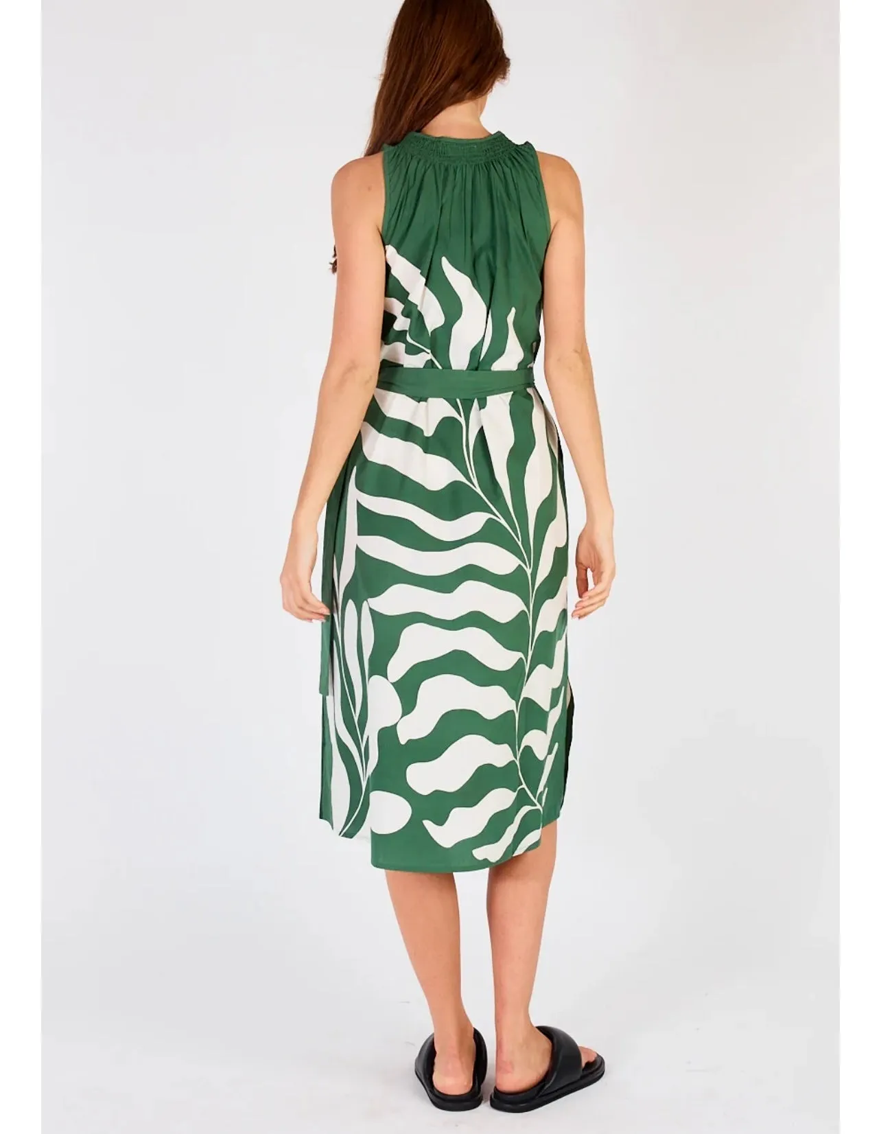 Sakanto Sleeveless Dress ~ Hoja Green