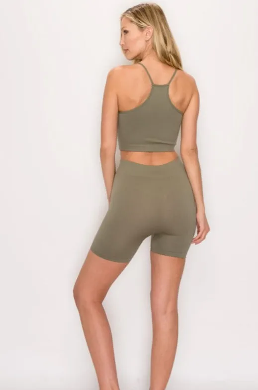 SEAMLESS SET | OLIVE