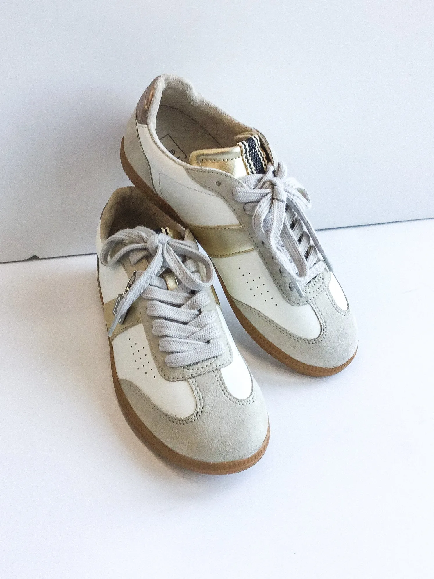 Shushop Gold Sydney Sneakers