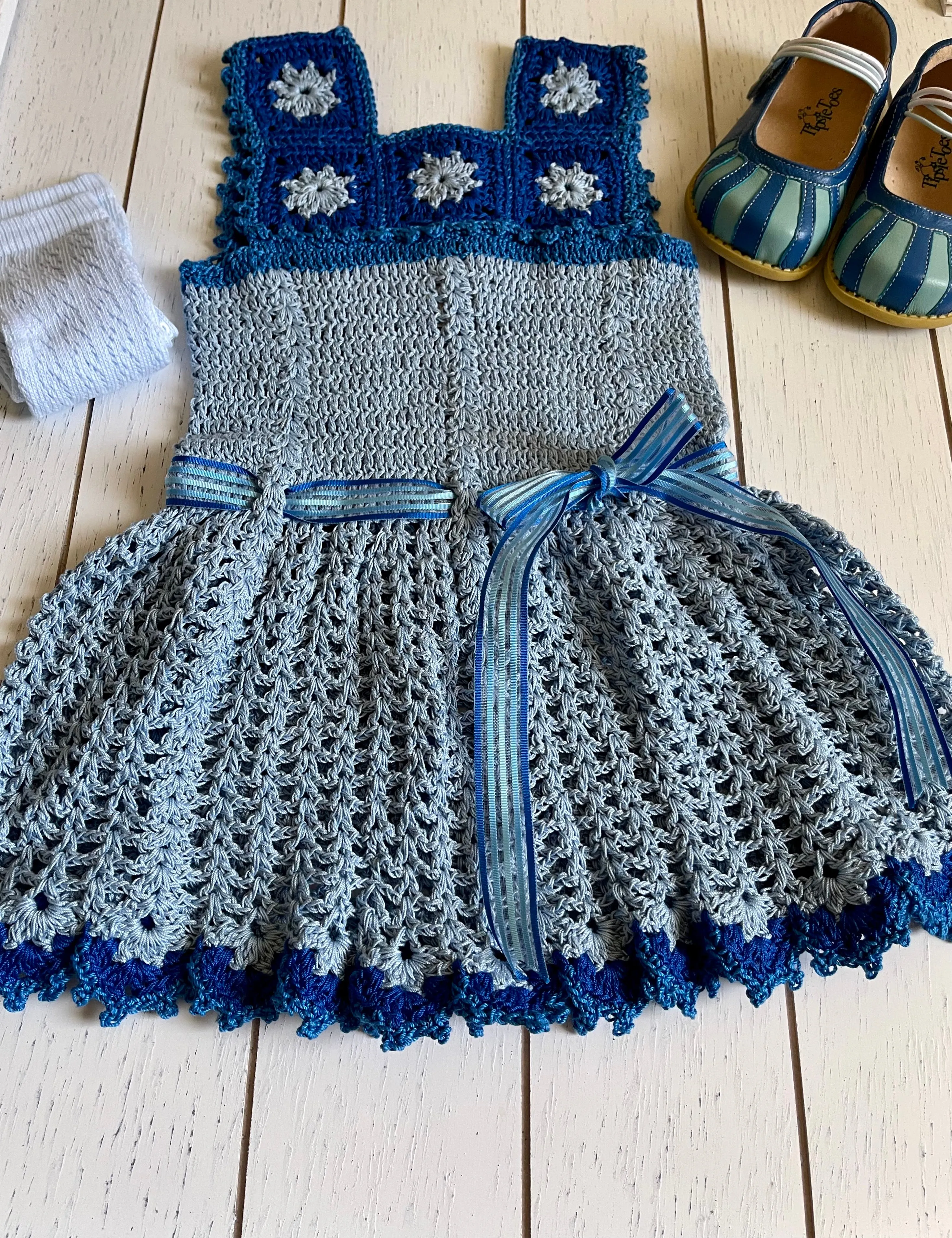 Sleeveless Two tone Blue Crochet Girl Dress