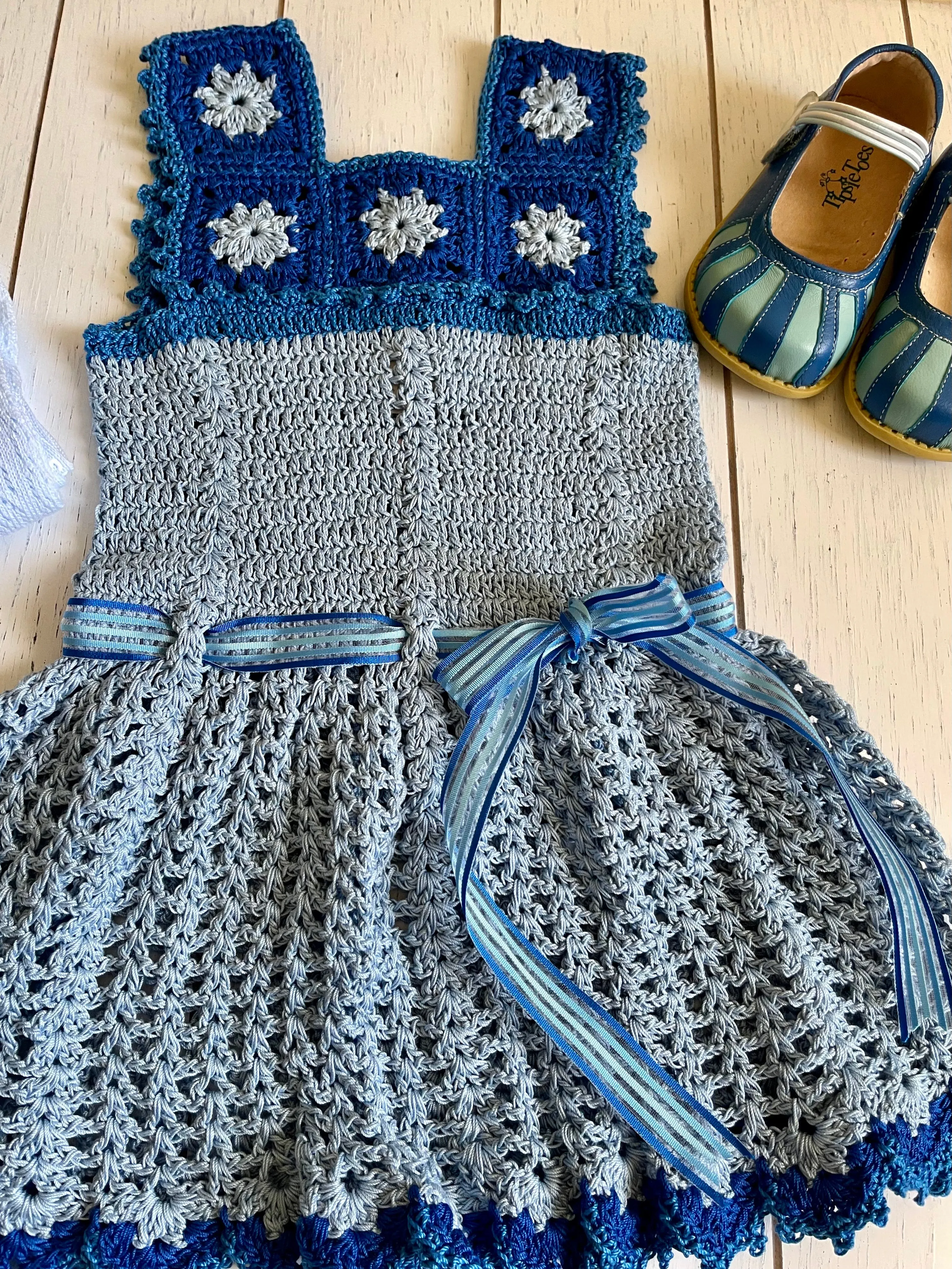 Sleeveless Two tone Blue Crochet Girl Dress