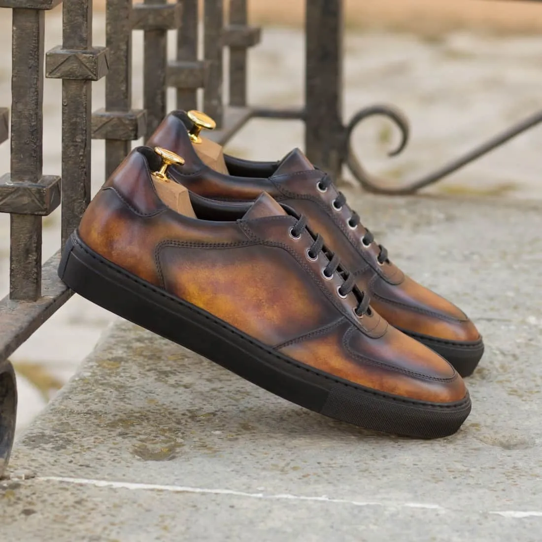 Sneakers Bumper en cuir patiné cognac - Semelles Noires