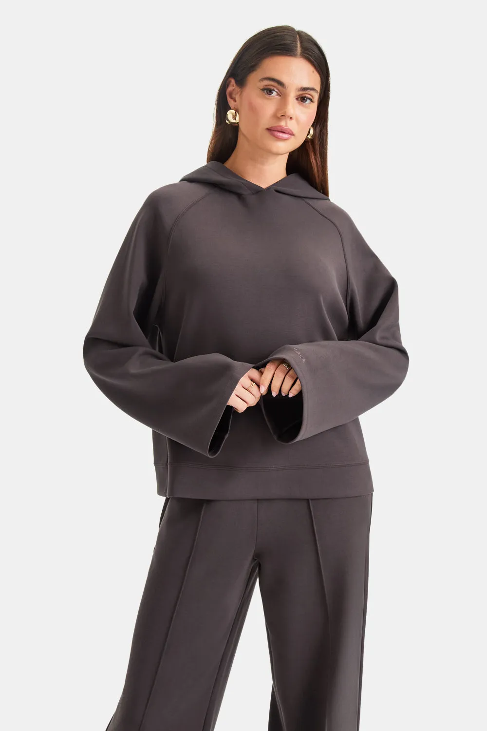 SOFTSMART FLARED SLEEVE HOODIE - COCOA