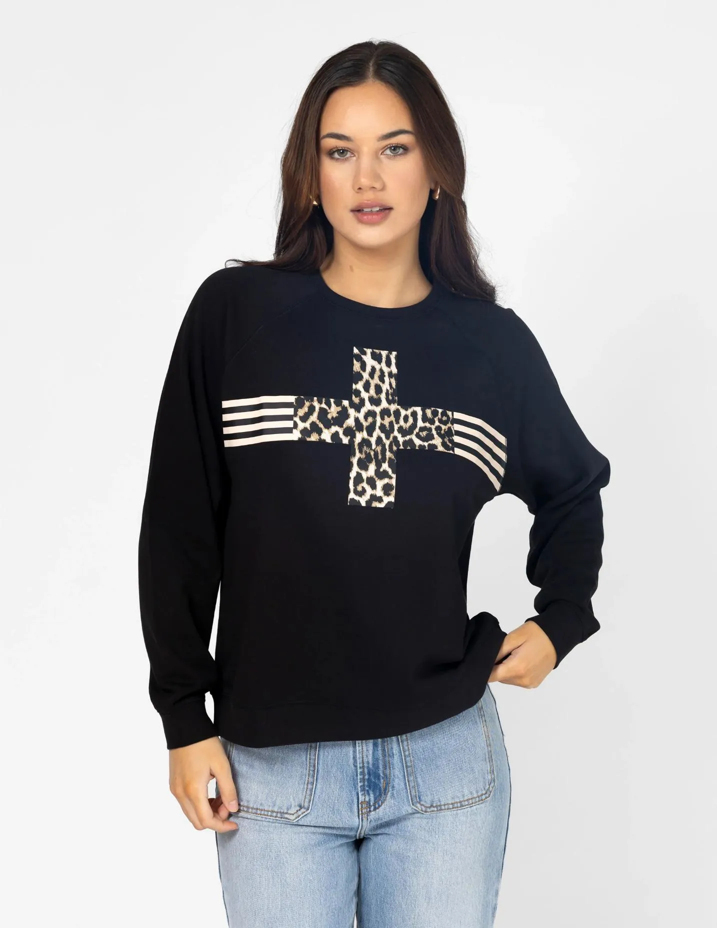 Stella   Gemma - Everyday Sweater Black Leopard Cross