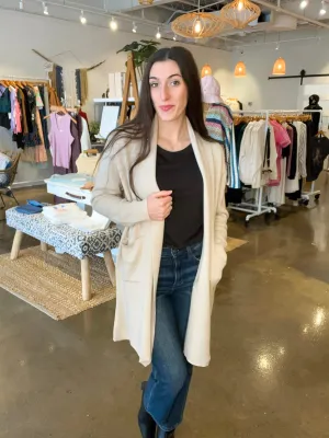 The District Cardi