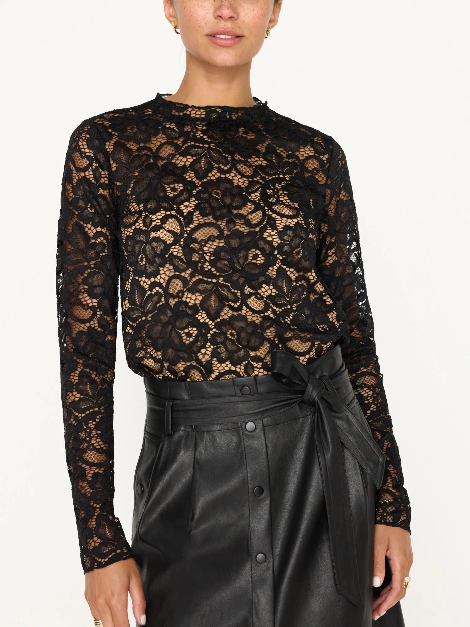 The Donne Floral Lace Top