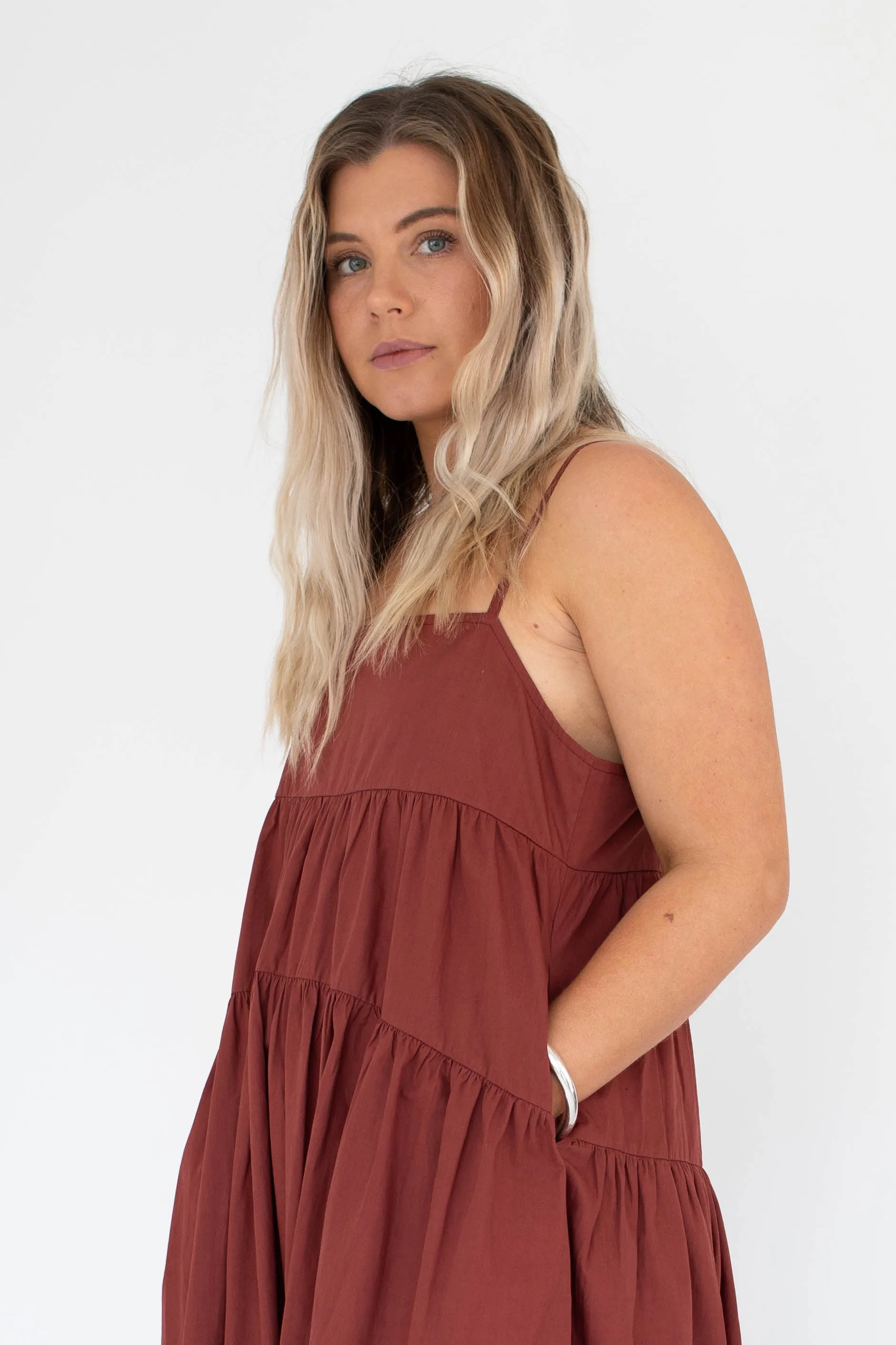 Tiered dress maroon