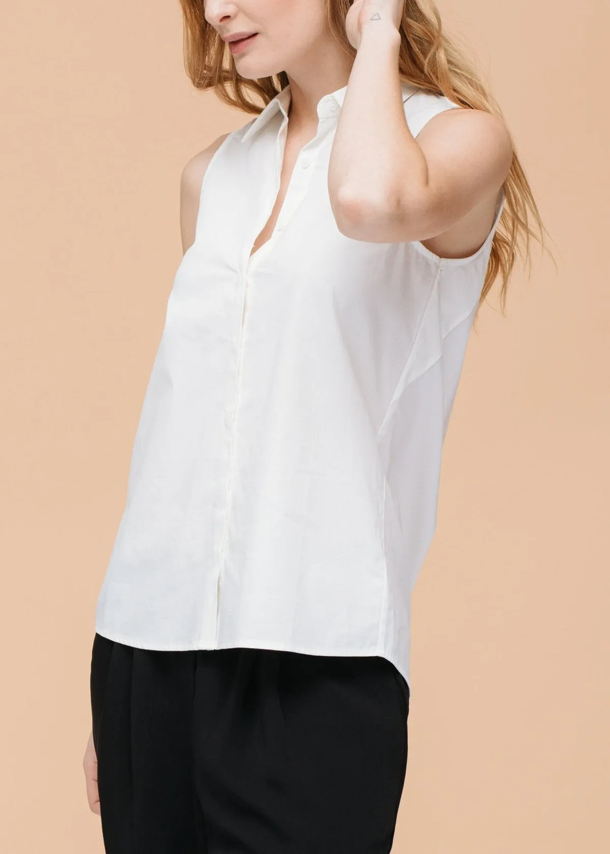 Women's Basic Sleeveless Poplin Shirt