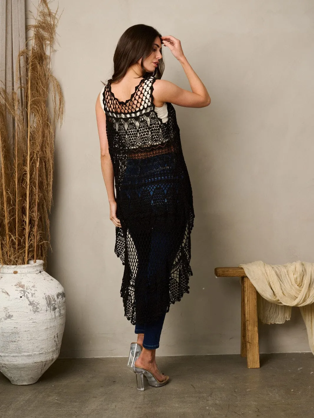 WOMEN'S SLEEVELESS KNITTED TOP