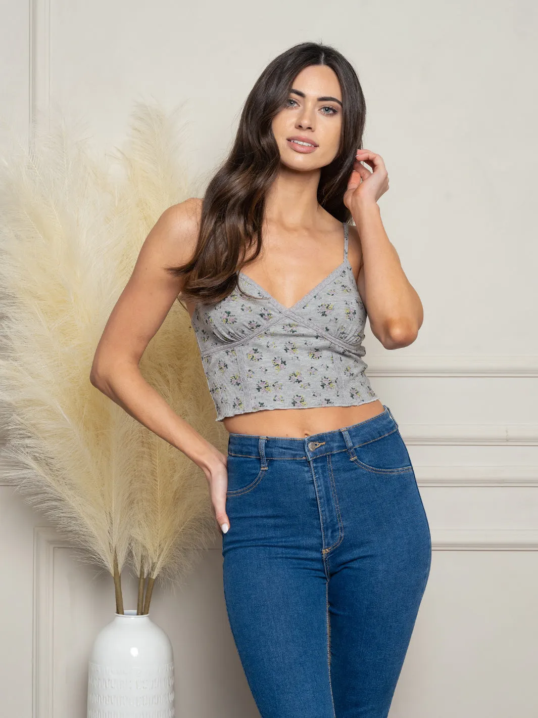 WOMEN'S V-NECK FLORAL CROP TOP